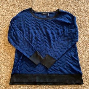 Daisy Fuentes size L sweater